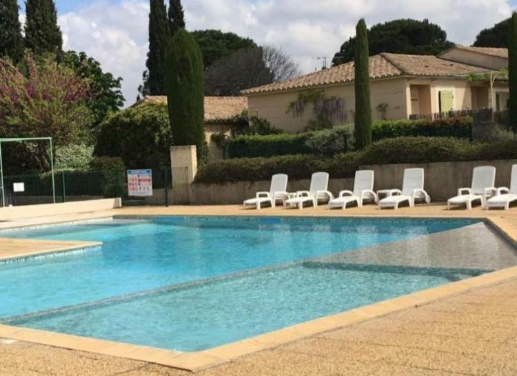 Mazet De Malo Vila Saint-Rémy-de-Provence Exterior foto